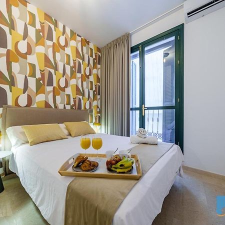 Malaga Central Suites - New Release エクステリア 写真